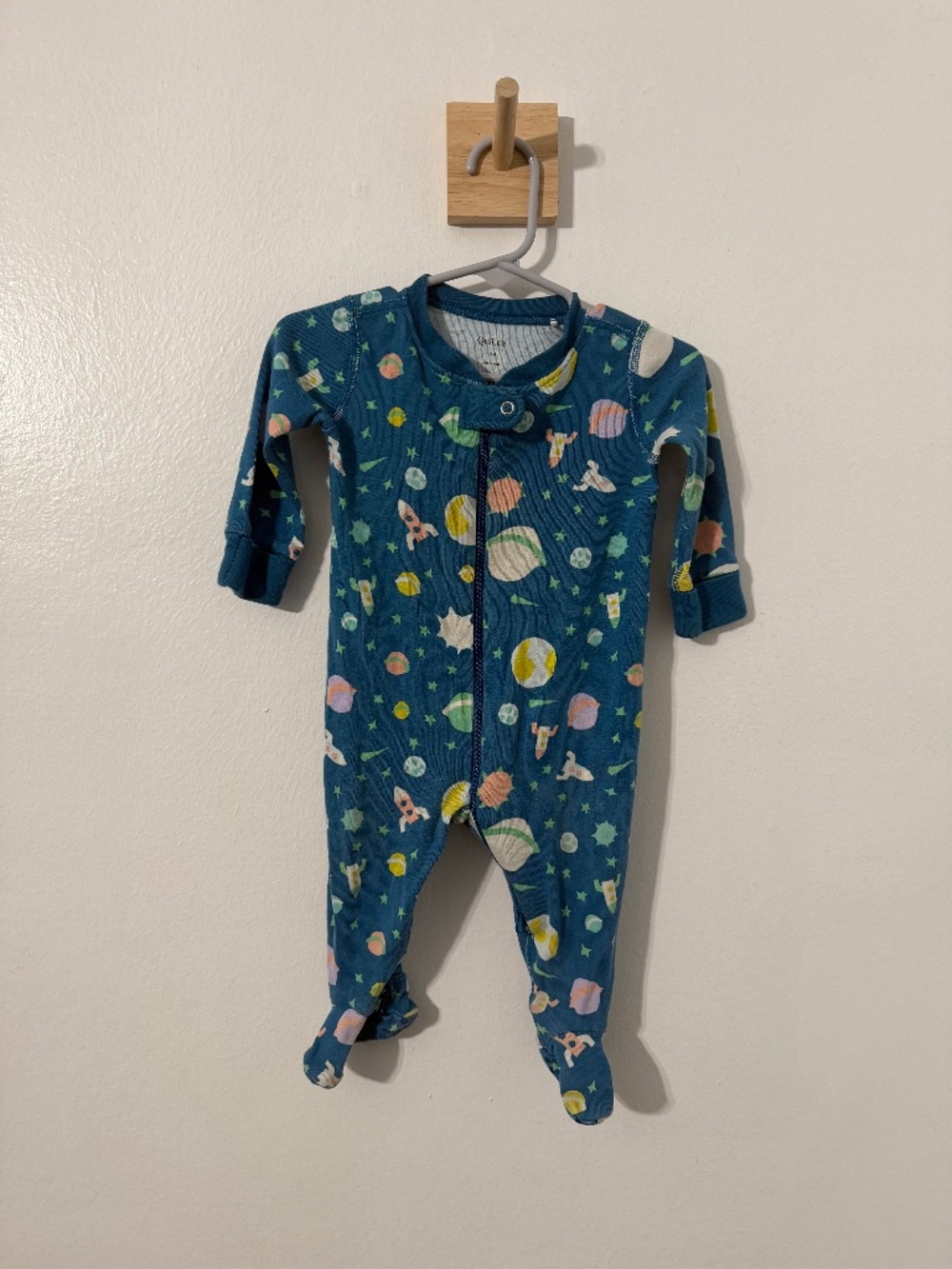 100% Organic Cotton One Piece Pajama Planet Print 3-6 Month Footie
